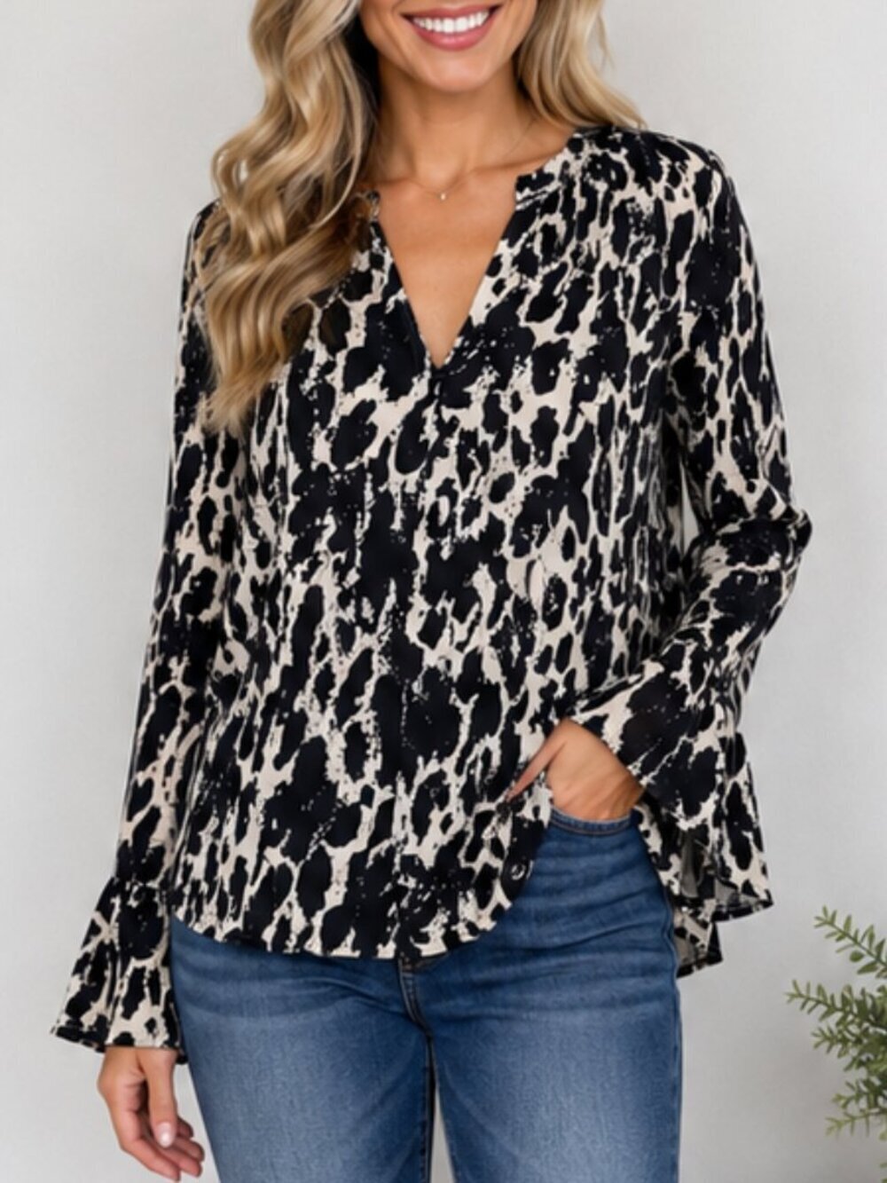 Urban Outfitters Animal Print Long Sleeve Oversized Blouse Size Large